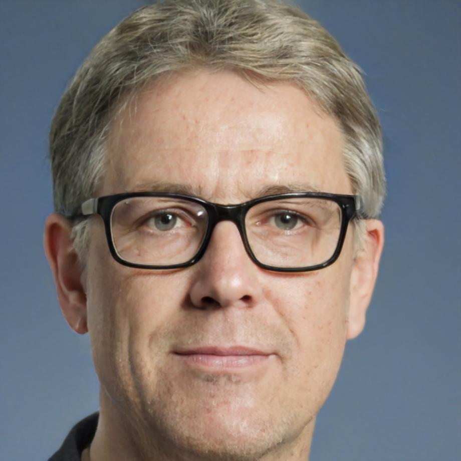 Carlos Mendoza, especialista en inversiones